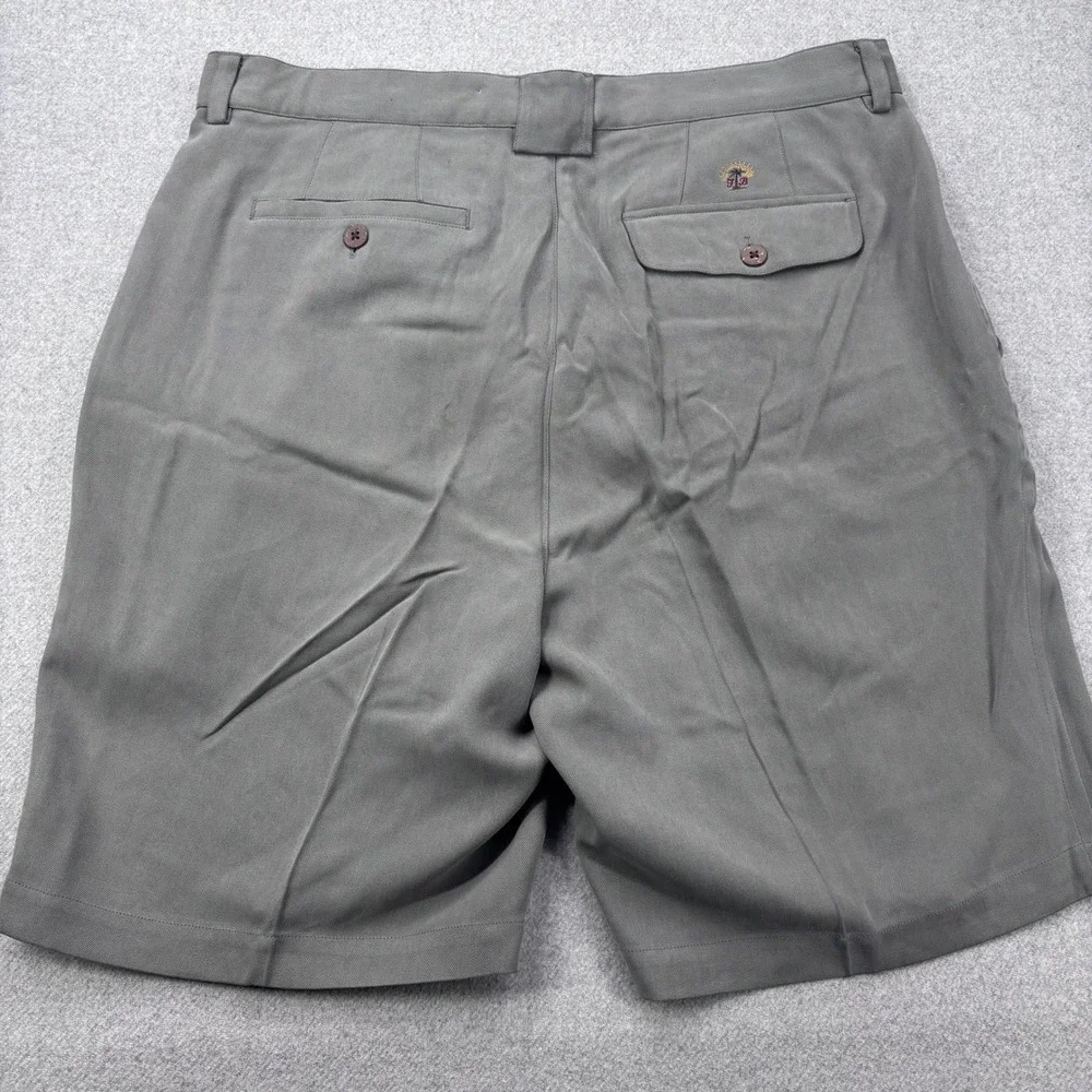 Tommy Bahama Shorts Mens 35 Gray 100% Silk‎ Pleated Herringbone Luxury *FLAW